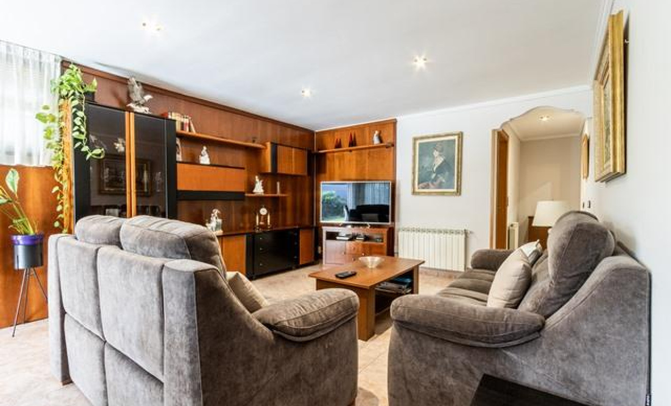 Reventa - Chalet - Sabadell - Castellarnau