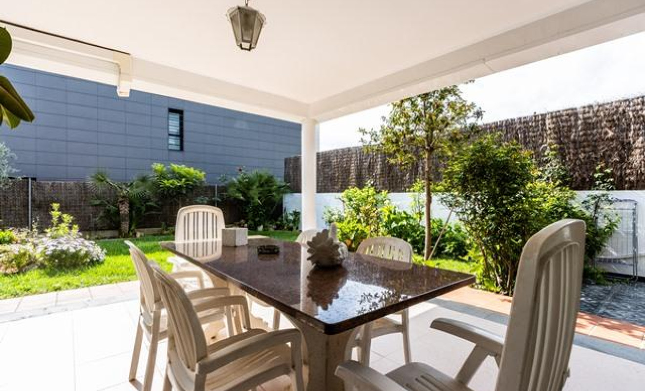 Reventa - Chalet - Sabadell - Castellarnau