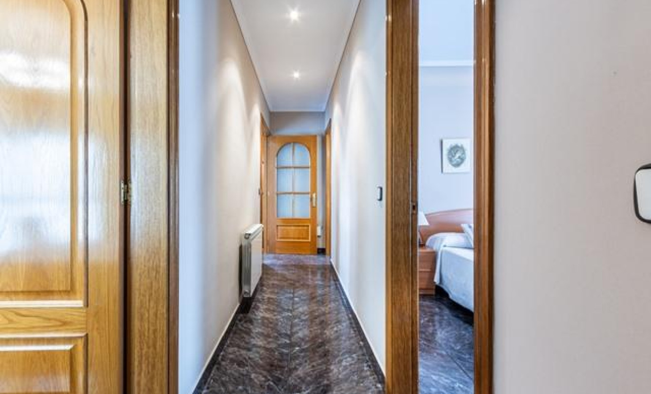 Reventa - Chalet - Sabadell - Castellarnau