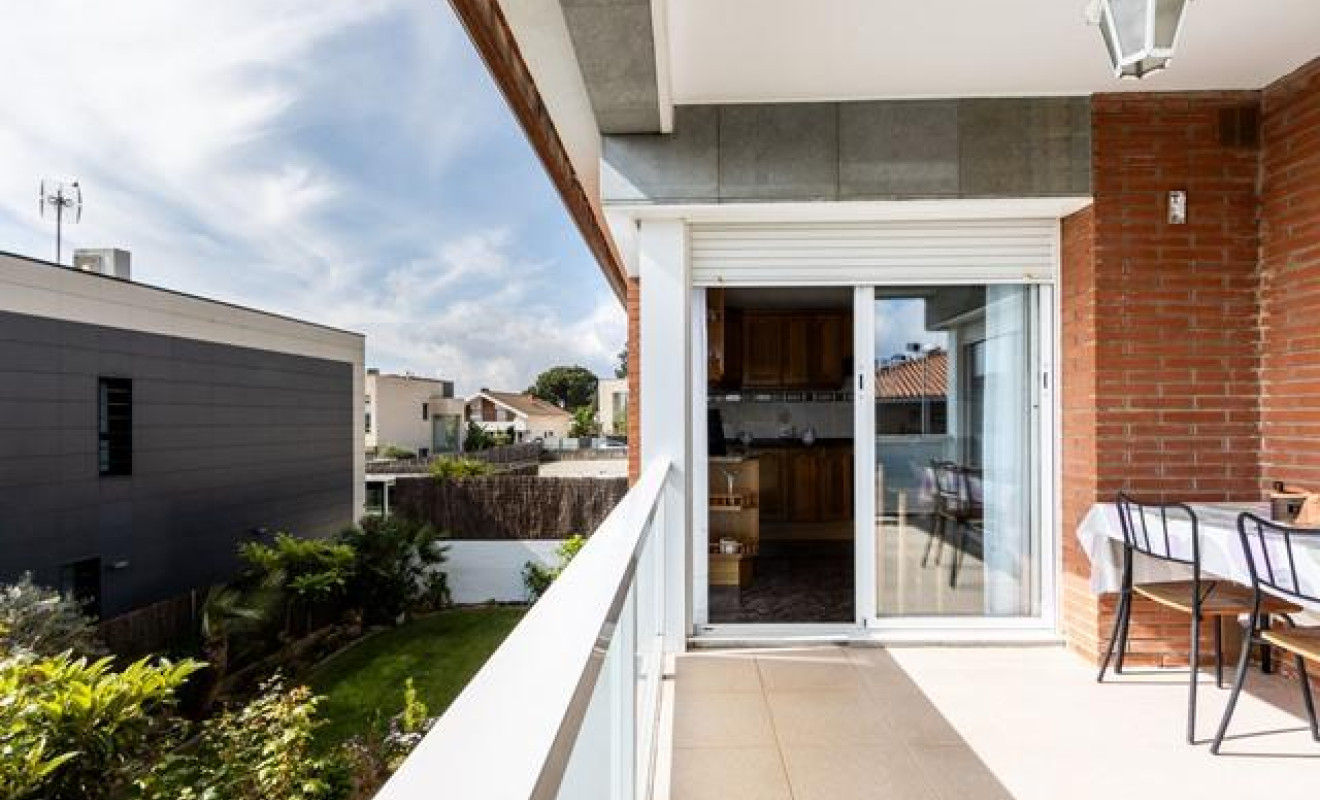 Reventa - Chalet - Sabadell - Castellarnau
