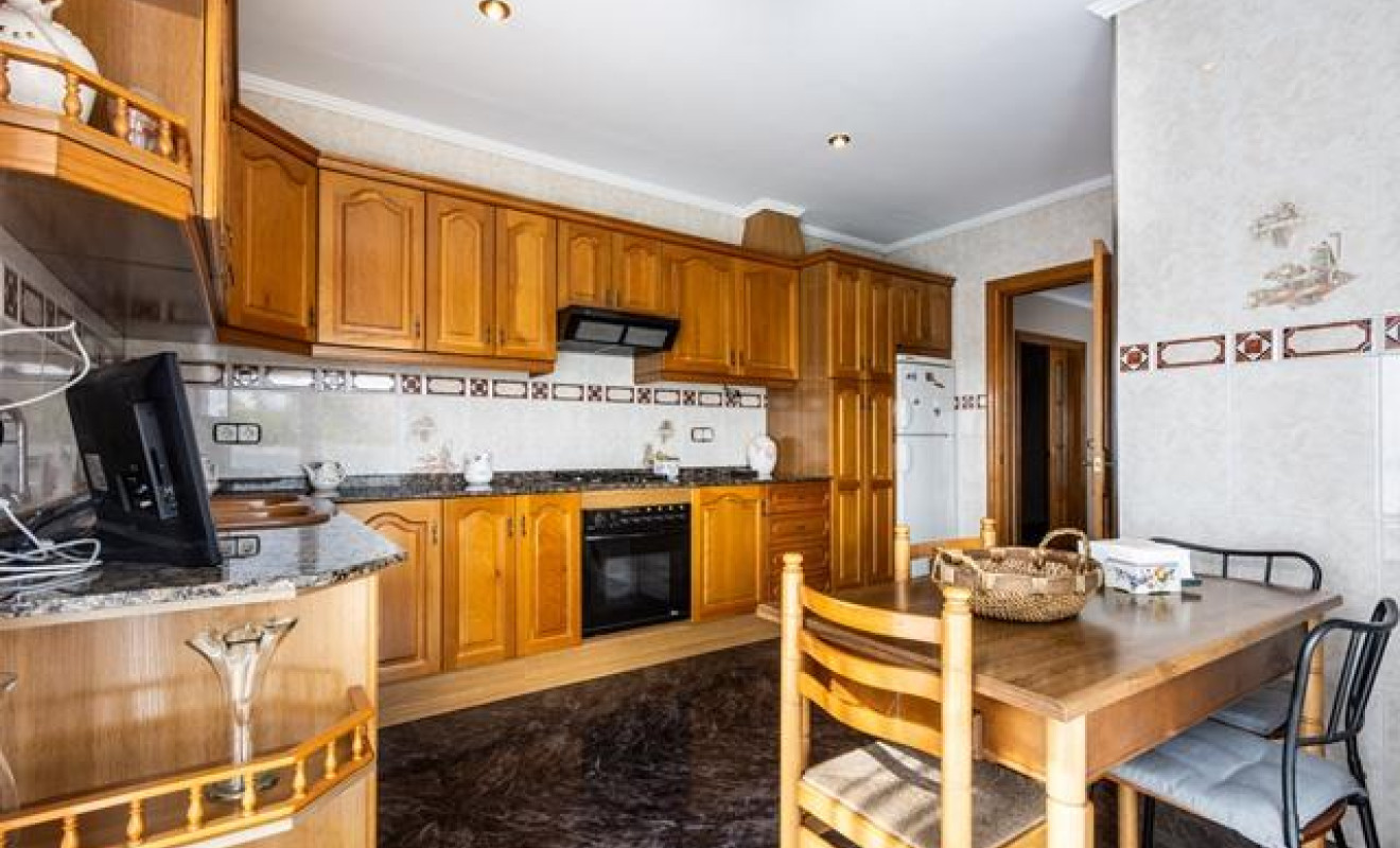Reventa - Chalet - Sabadell - Castellarnau