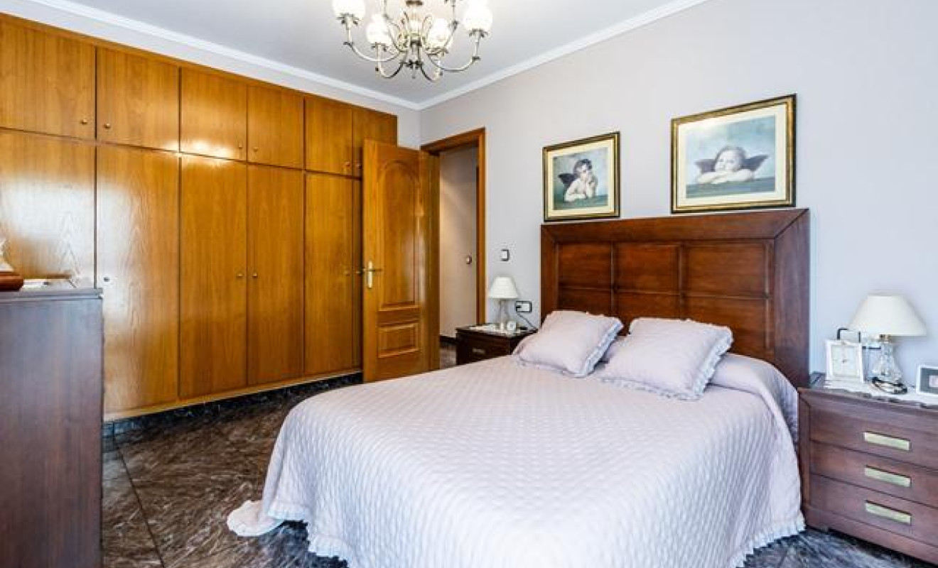 Reventa - Chalet - Sabadell - Castellarnau