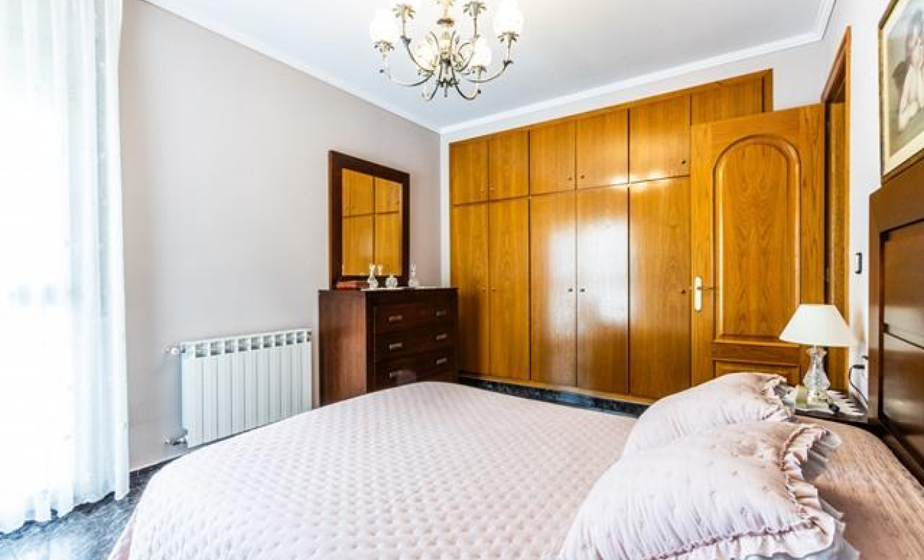 Reventa - Chalet - Sabadell - Castellarnau