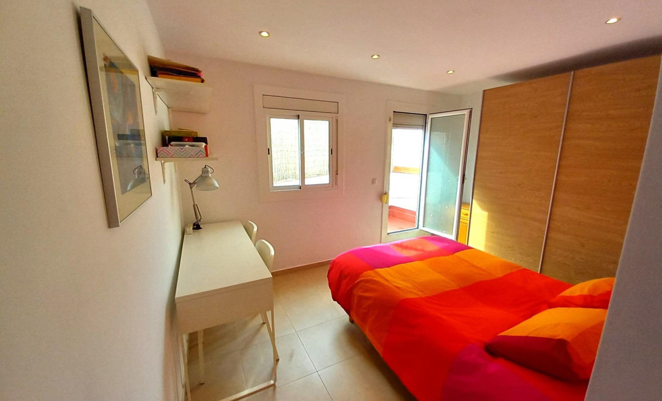 Reventa - Ático - Hospitalet de Llobregat, l - Pubilla Cases