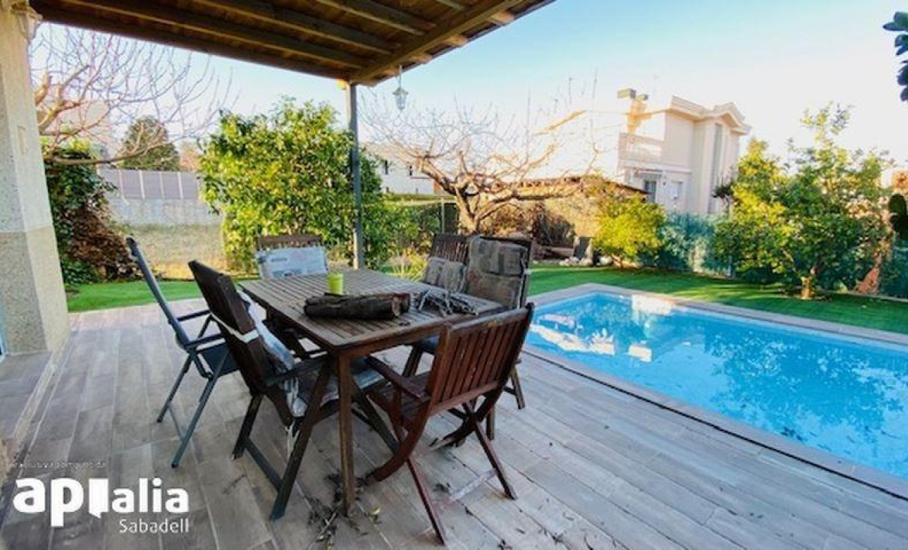 Reventa - Chalet - Sabadell - Castellarnau