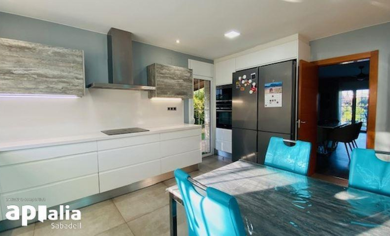 Reventa - Chalet - Sabadell - Castellarnau