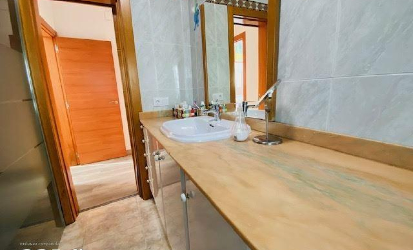 Reventa - Chalet - Sabadell - Castellarnau
