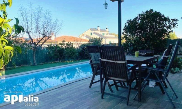 Reventa - Chalet - Sabadell - Castellarnau