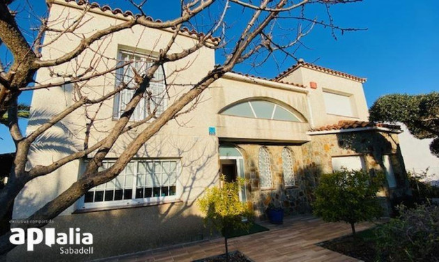 Reventa - Chalet - Sabadell - Castellarnau