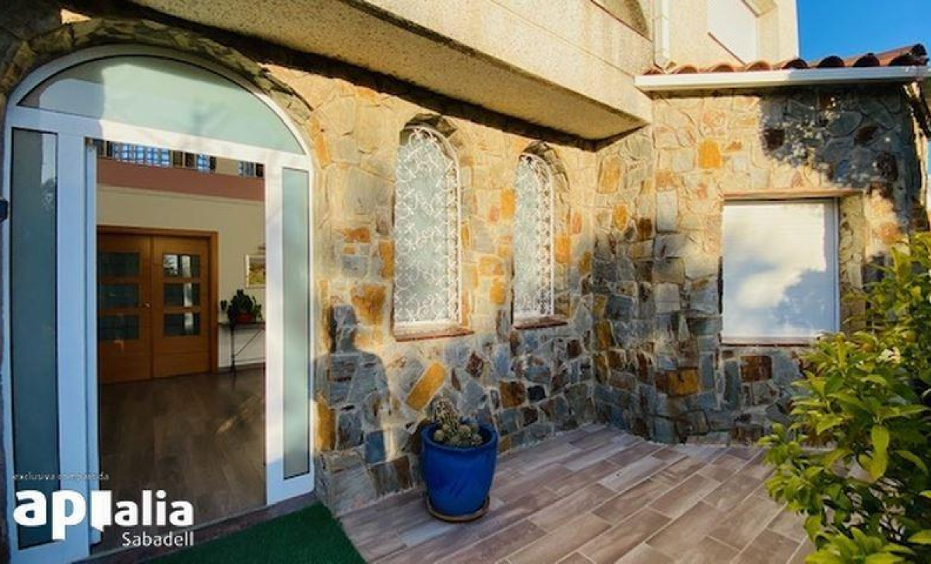 Reventa - Chalet - Sabadell - Castellarnau