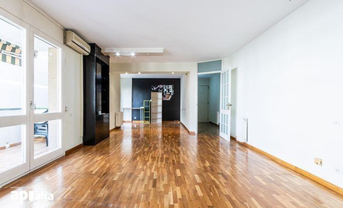 Reventa - Apartamento / piso - Sabadell - Centro