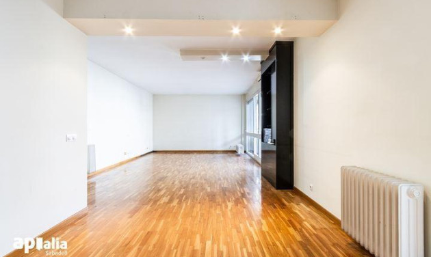 Reventa - Apartamento / piso - Sabadell - Centro