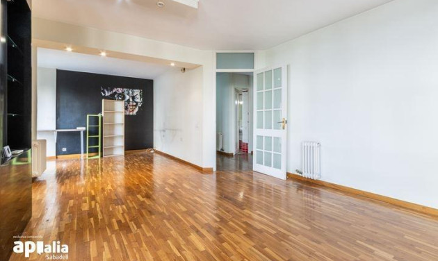 Reventa - Apartamento / piso - Sabadell - Centro
