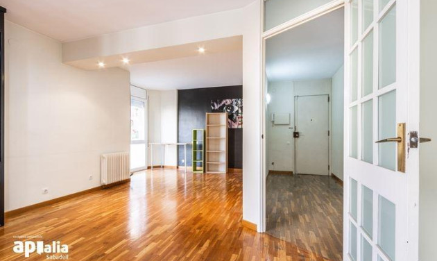 Reventa - Apartamento / piso - Sabadell - Centro