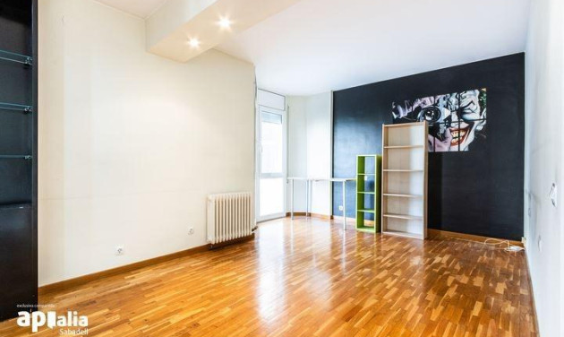 Reventa - Apartamento / piso - Sabadell - Centro