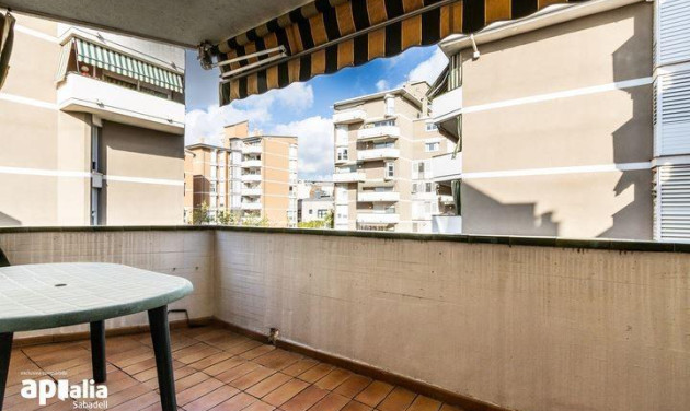 Reventa - Apartamento / piso - Sabadell - Centro