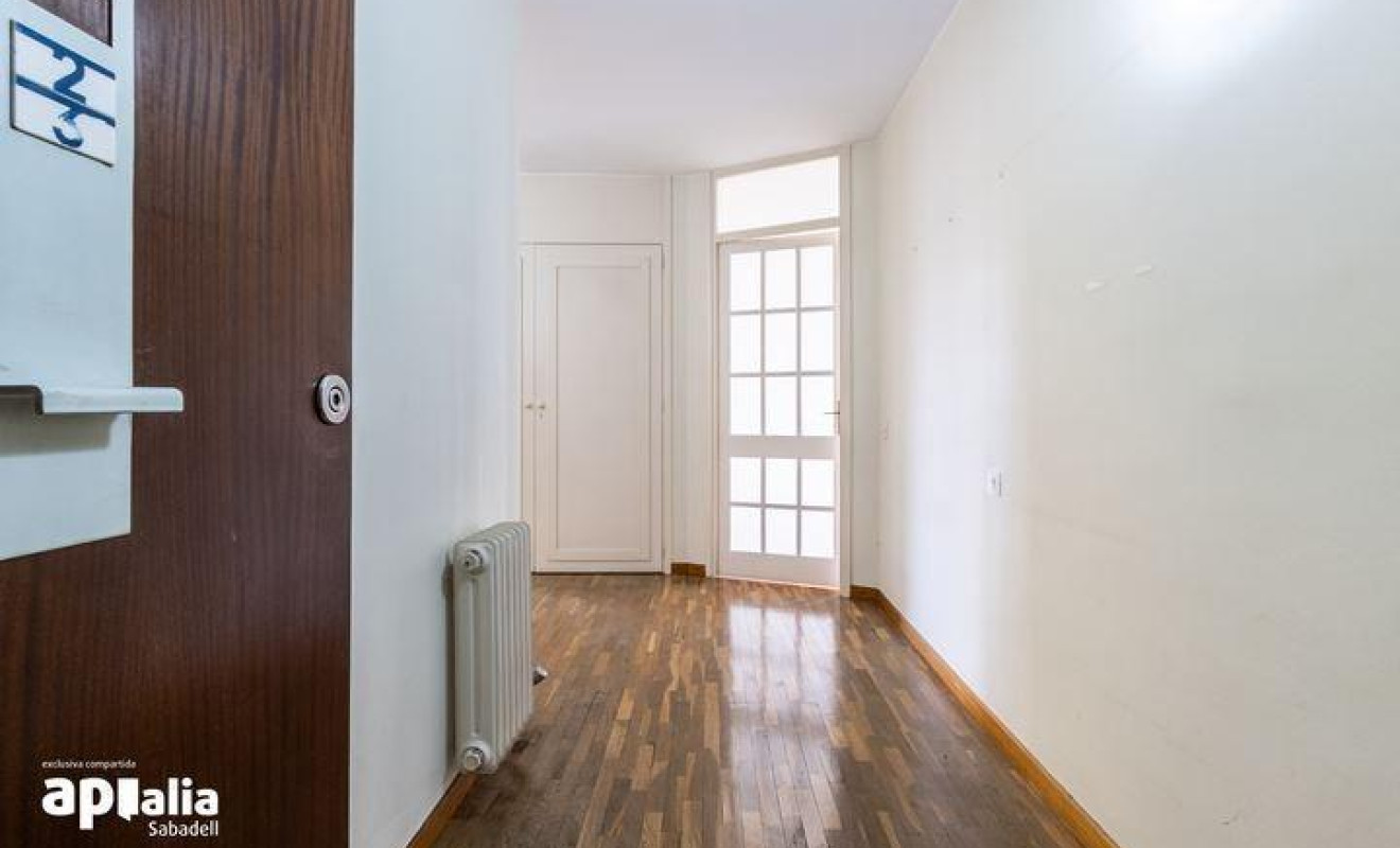 Reventa - Apartamento / piso - Sabadell - Centro