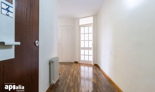 Reventa - Apartamento / piso - Sabadell - Centro
