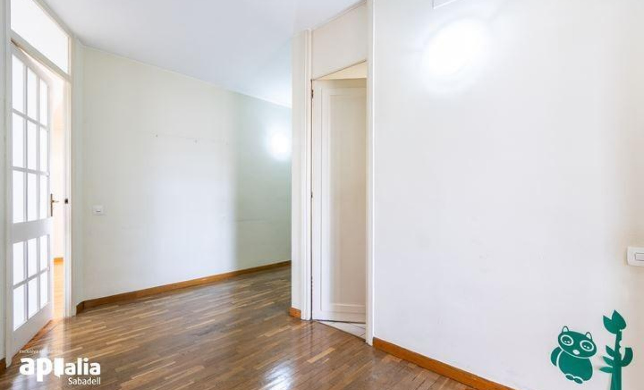 Reventa - Apartamento / piso - Sabadell - Centro