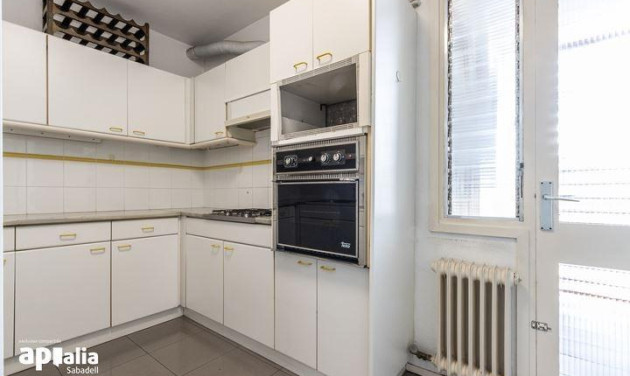 Reventa - Apartamento / piso - Sabadell - Centro