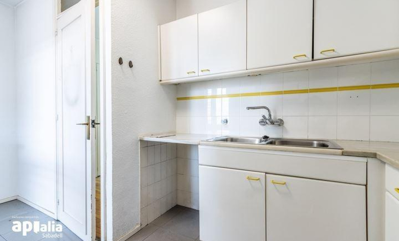 Reventa - Apartamento / piso - Sabadell - Centro