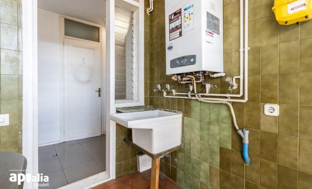 Reventa - Apartamento / piso - Sabadell - Centro