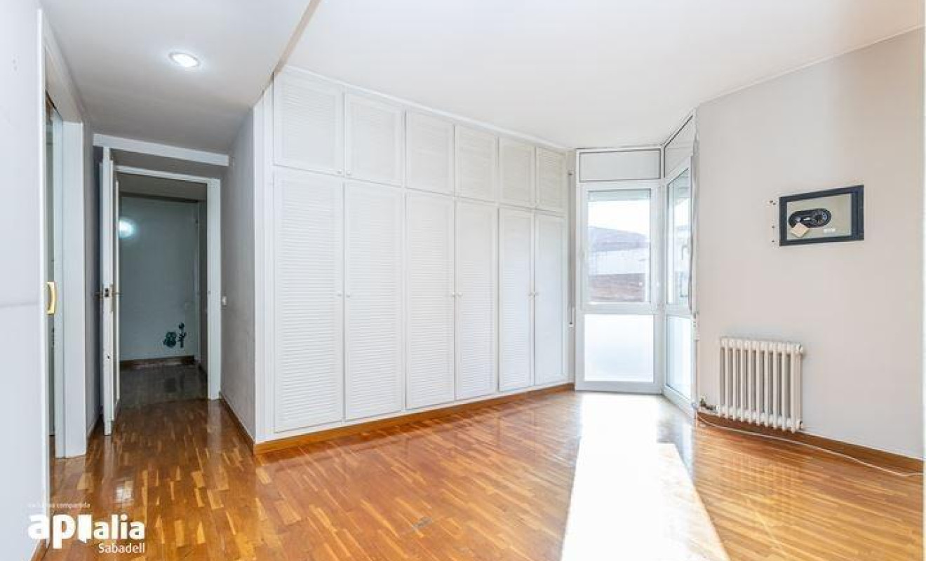 Reventa - Apartamento / piso - Sabadell - Centro