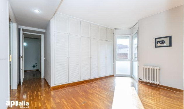 Reventa - Apartamento / piso - Sabadell - Centro