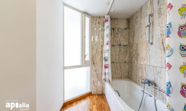 Reventa - Apartamento / piso - Sabadell - Centro