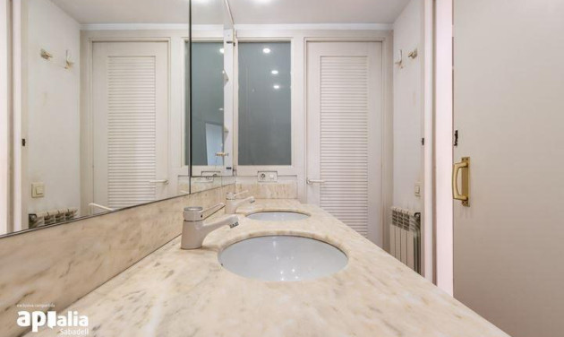 Reventa - Apartamento / piso - Sabadell - Centro