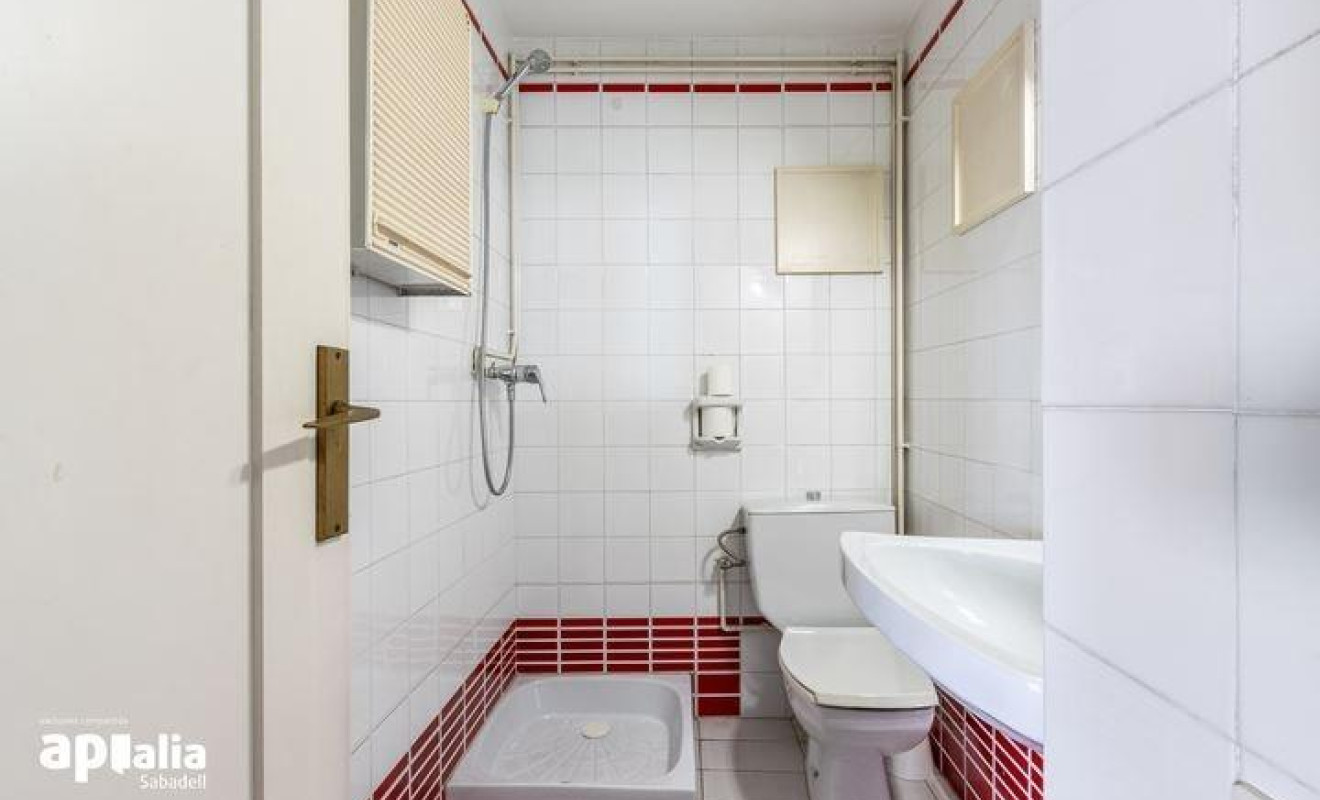 Reventa - Apartamento / piso - Sabadell - Centro