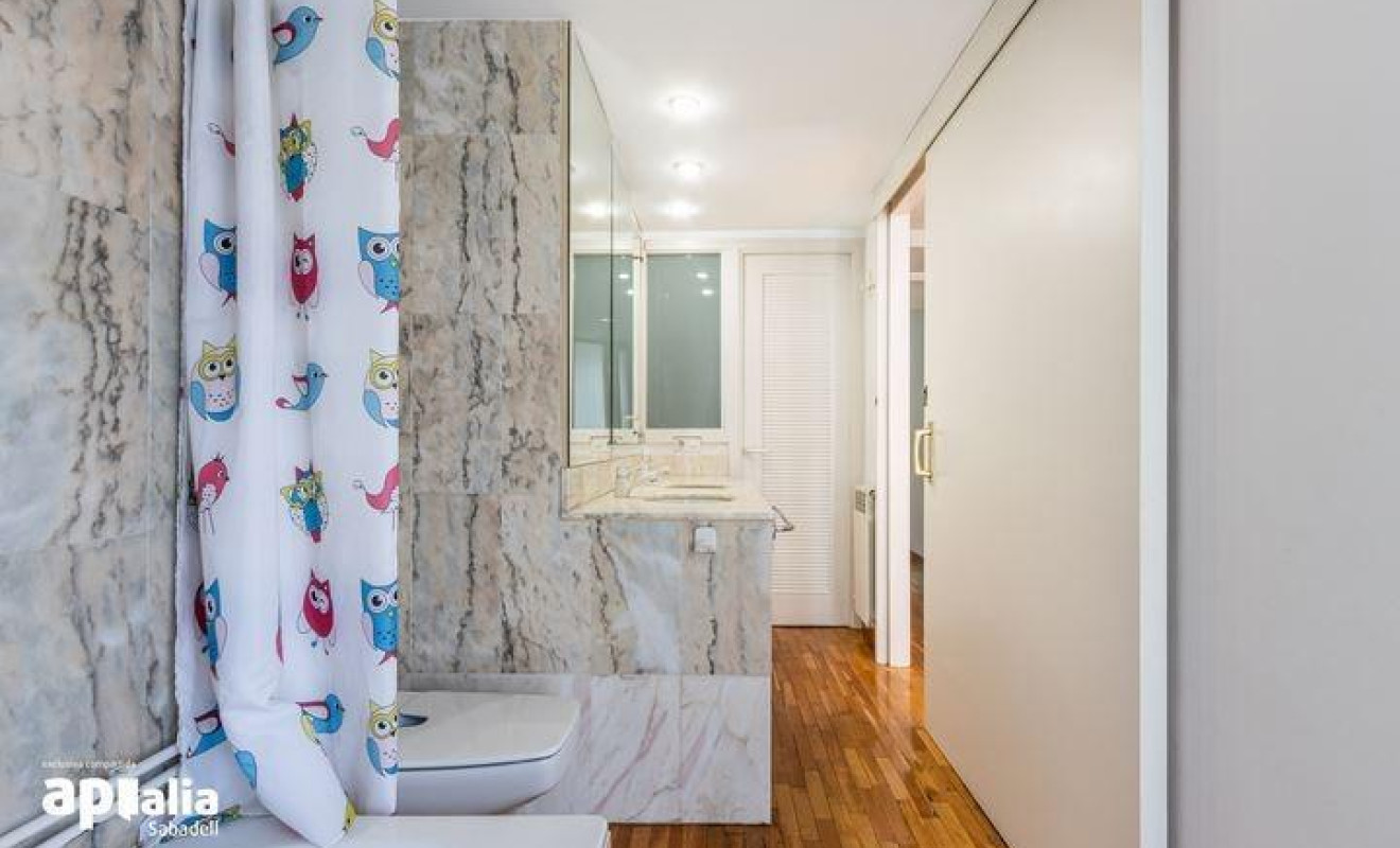 Reventa - Apartamento / piso - Sabadell - Centro