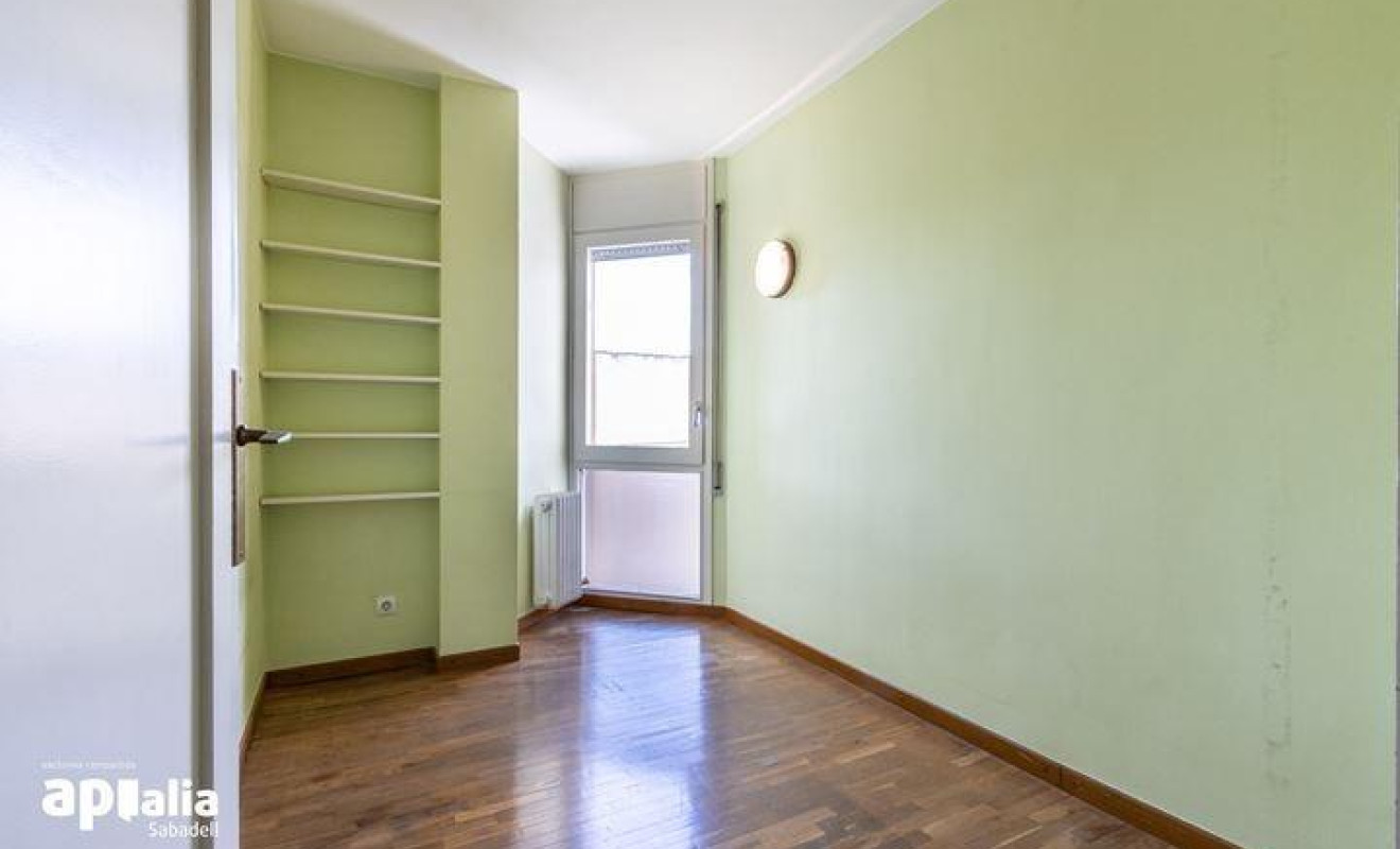 Reventa - Apartamento / piso - Sabadell - Centro