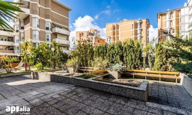 Reventa - Apartamento / piso - Sabadell - Centro