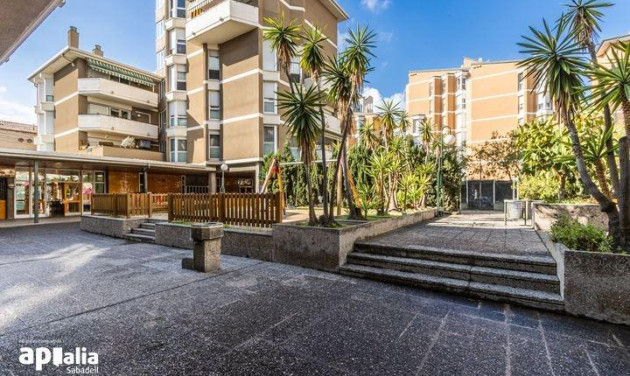 Reventa - Apartamento / piso - Sabadell - Centro