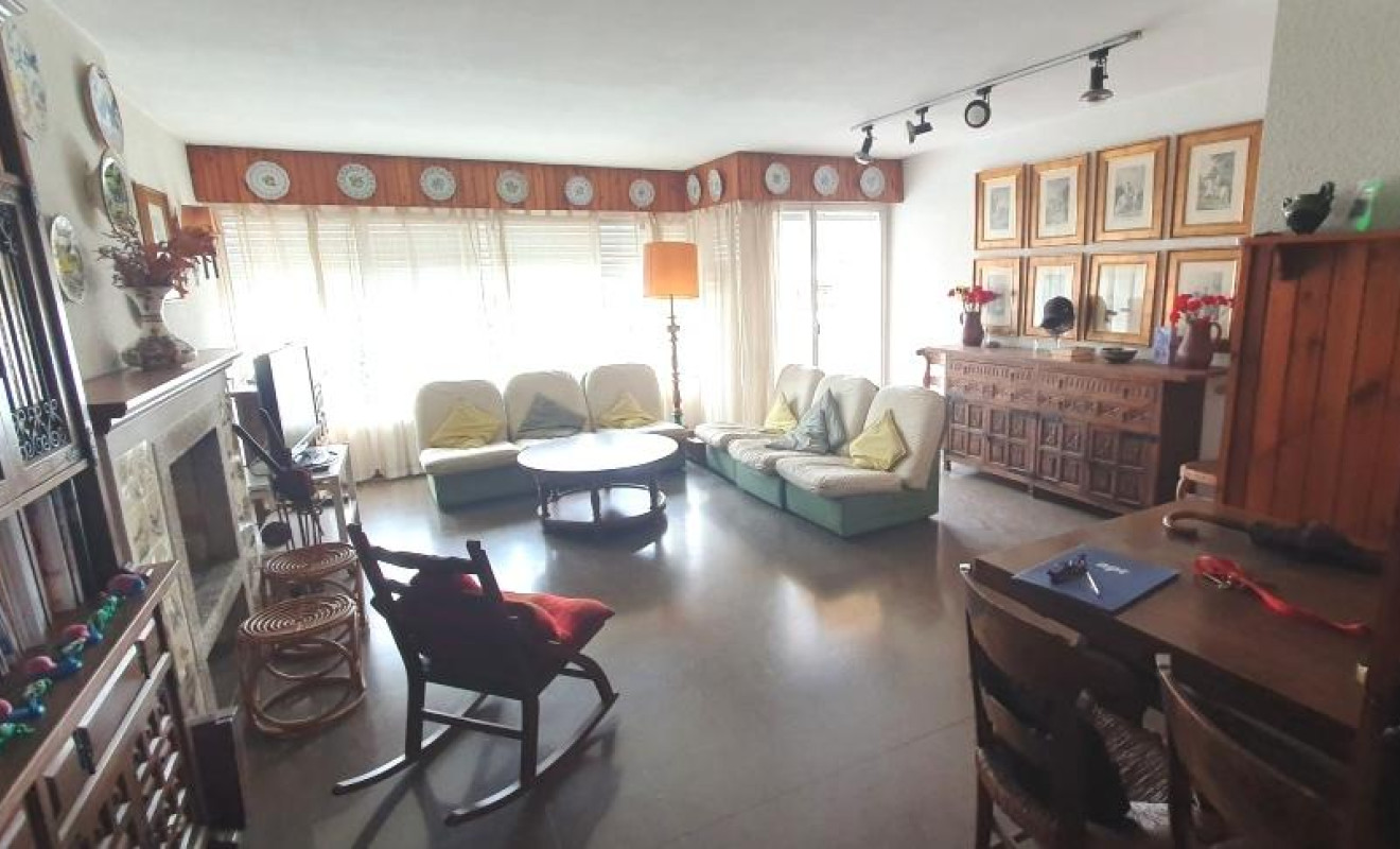 Reventa - Apartamento / piso - Cabrils
