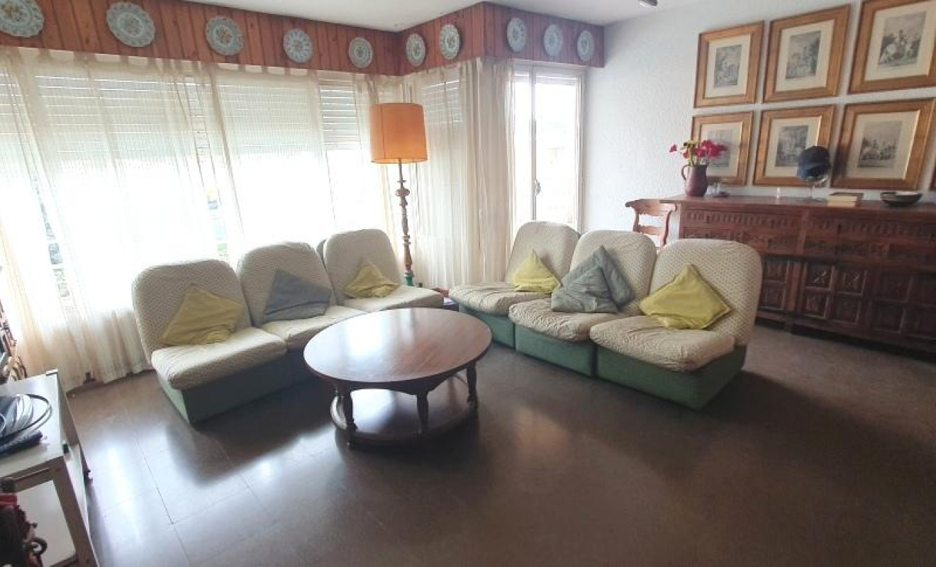 Reventa - Apartamento / piso - Cabrils