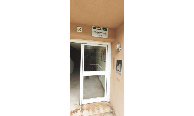 Reventa - Apartamento / piso - Cabrils