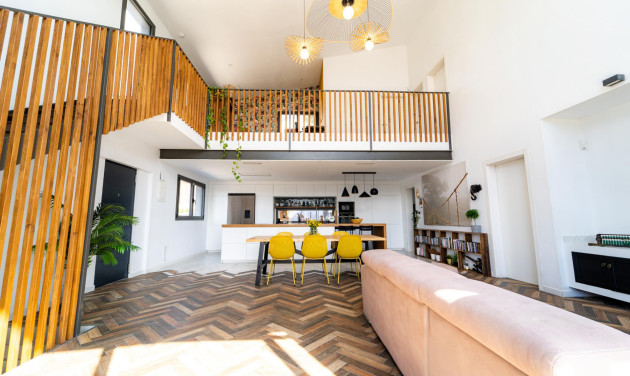 Obra nueva - Chalet - Torrelles de Llobregat