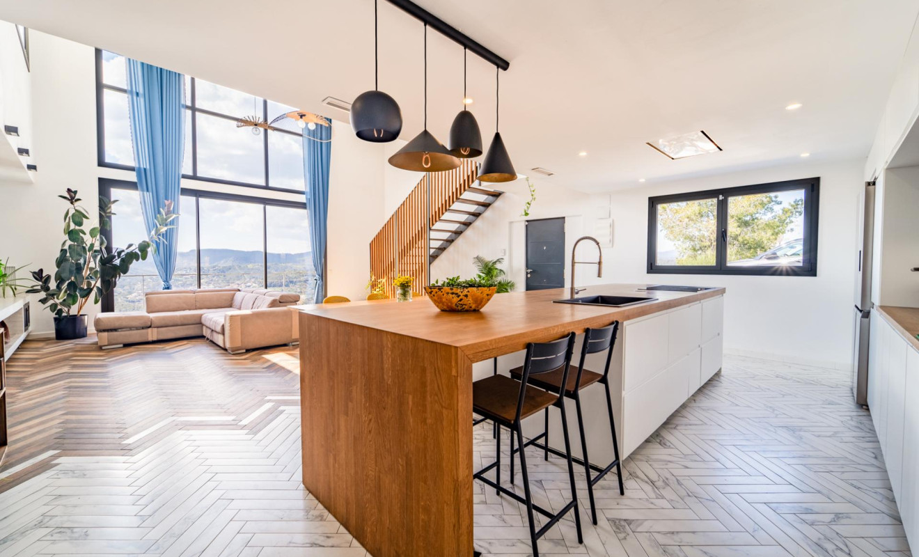 Obra nueva - Chalet - Torrelles de Llobregat