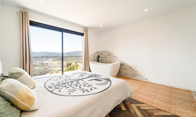 Obra nueva - Chalet - Torrelles de Llobregat