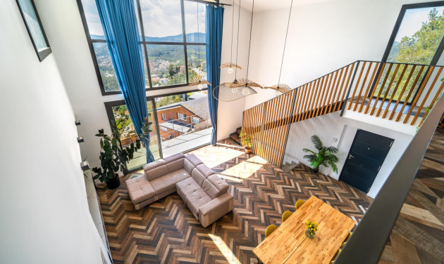 Obra nueva - Chalet - Torrelles de Llobregat