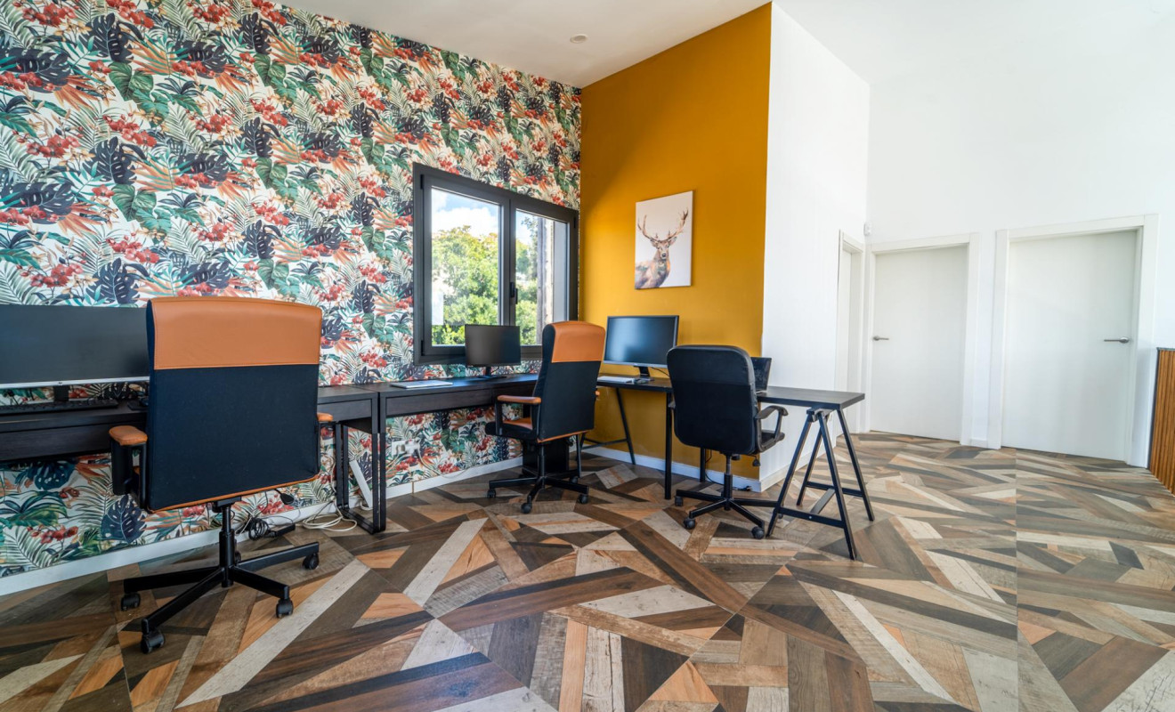 Obra nueva - Chalet - Torrelles de Llobregat