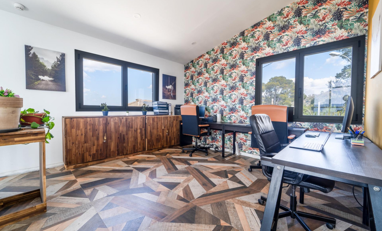 Obra nueva - Chalet - Torrelles de Llobregat