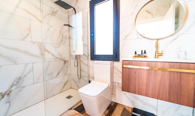 Obra nueva - Chalet - Torrelles de Llobregat