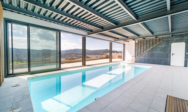 Obra nueva - Chalet - Torrelles de Llobregat