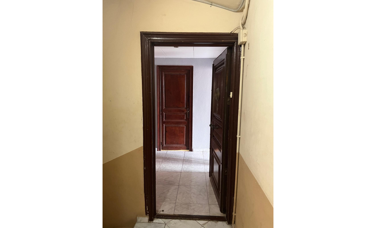Reventa - Apartamento / piso - Barcelona - Ciutat Vella
