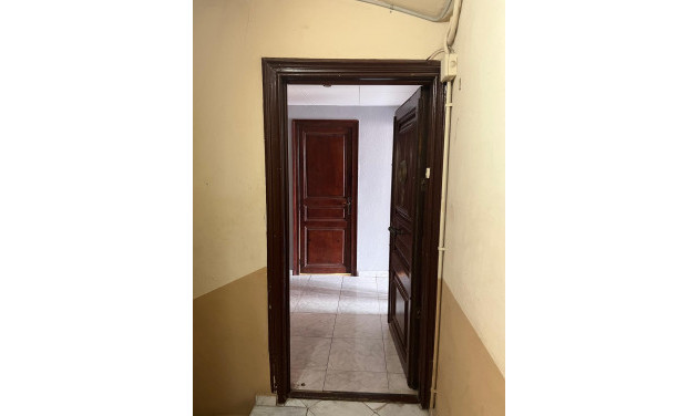 Reventa - Apartamento / piso - Barcelona - Ciutat Vella