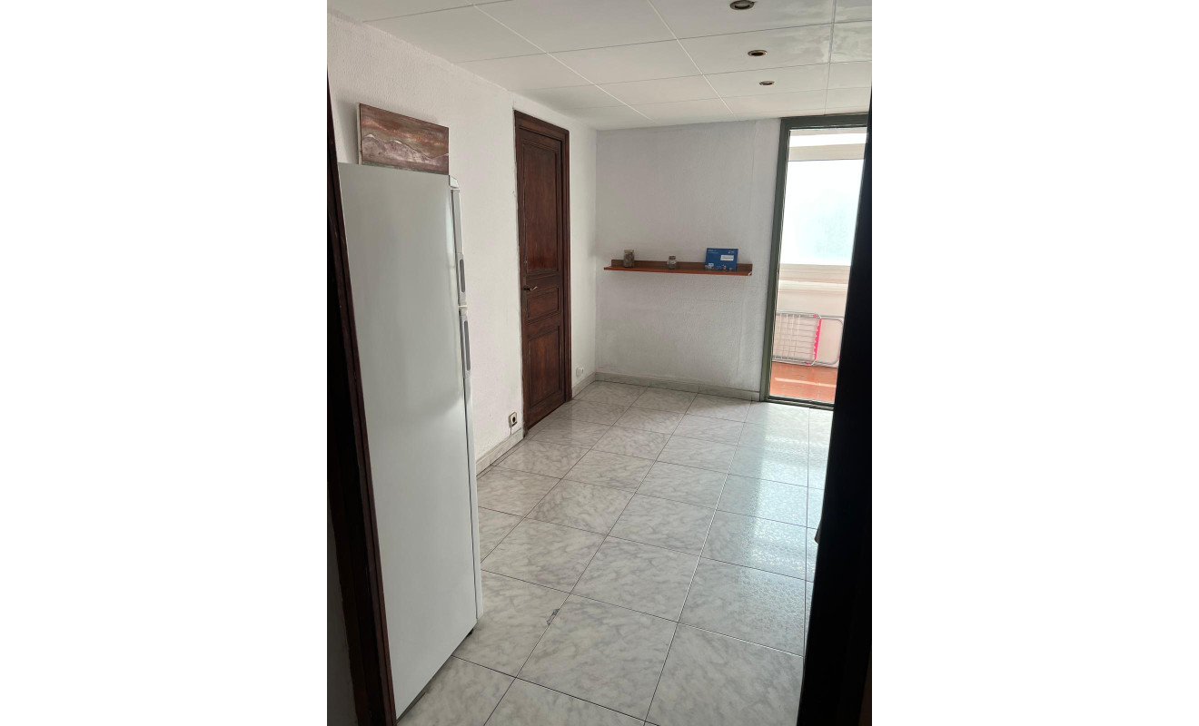 Reventa - Apartamento / piso - Barcelona - Ciutat Vella