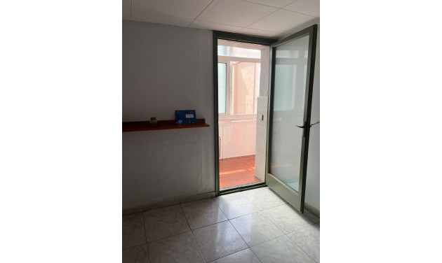 Reventa - Apartamento / piso - Barcelona - Ciutat Vella